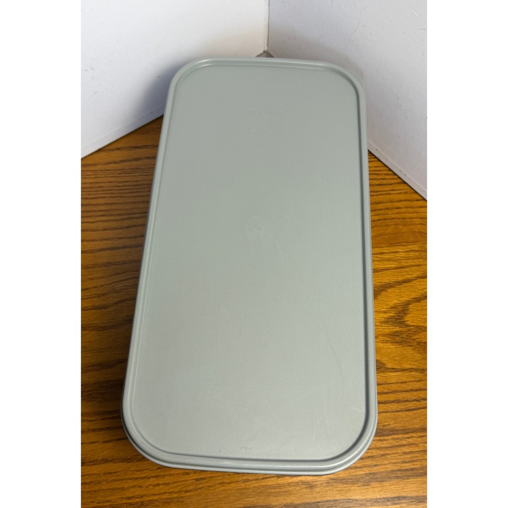Tupperware Memory Mates: Black Rectangular Container, Gray Lid, Divider Rack - Picture 5 of 9